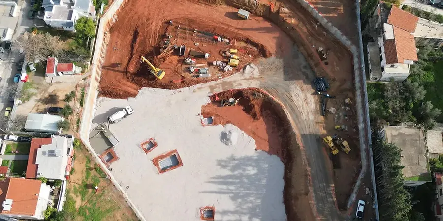 Diseño Geotécnico de Excavaciones Profundas en Alto Hospicio: Seguridad en Terreno Salino