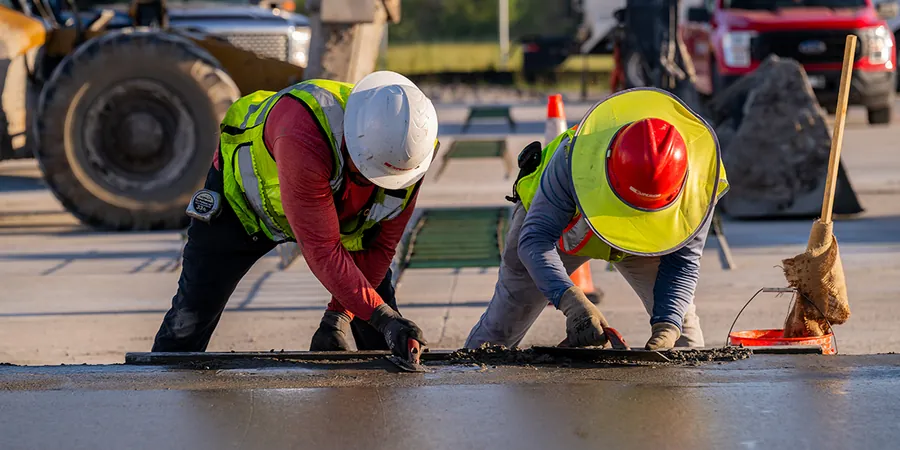 Diseño de Pavimento Rígido en Alto Hospicio: Criterios Técnicos para Suelos Salinos